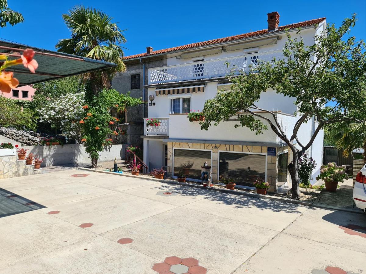 Apartment Cutul Salatić Kültér fotó