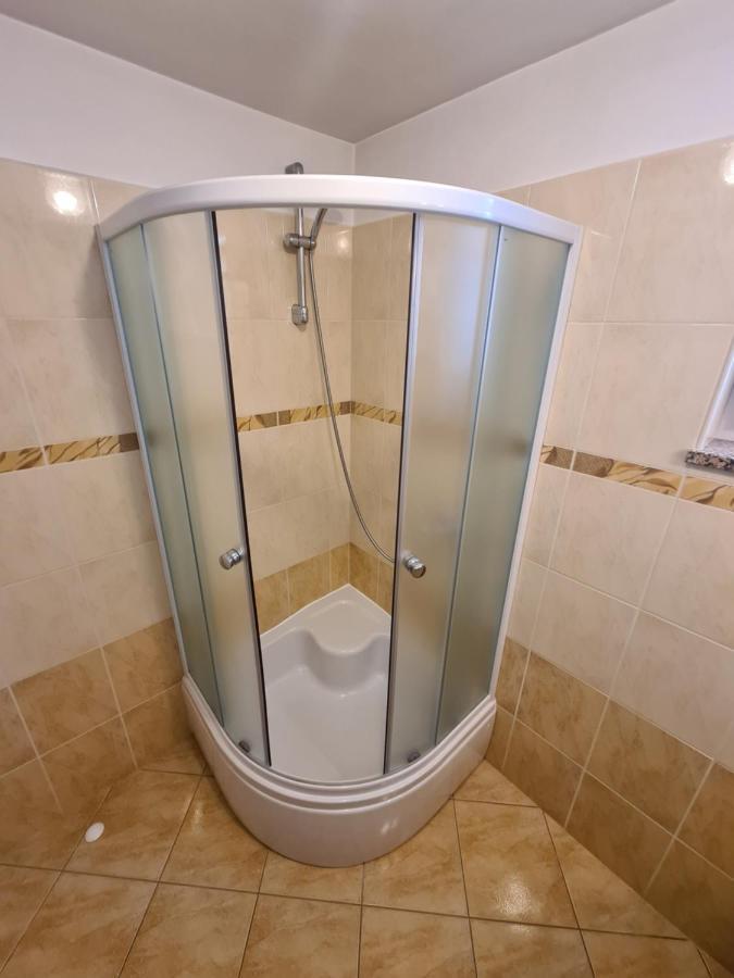 Apartment Cutul Salatić Kültér fotó